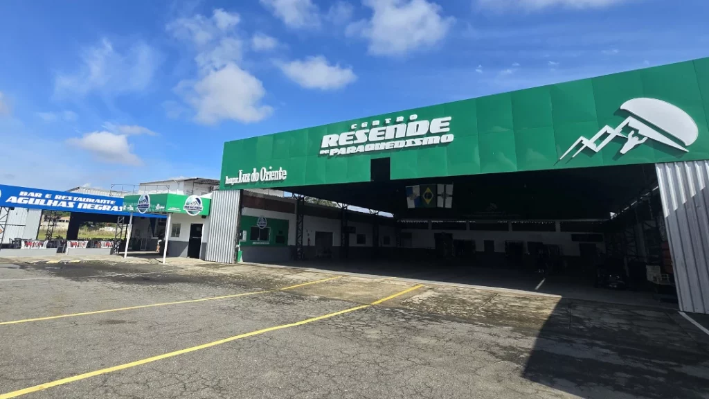 Clube de paraquedismo de Resende